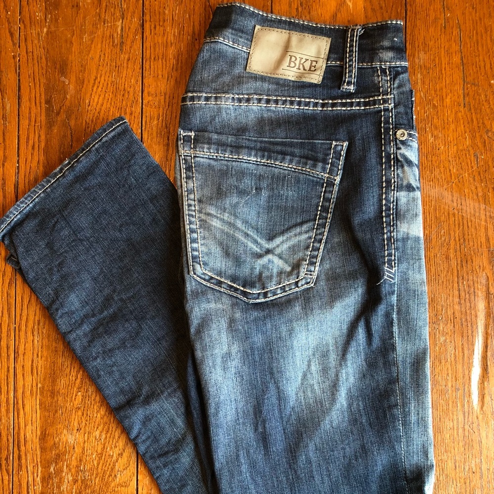 Buckle strait cut Jeans!